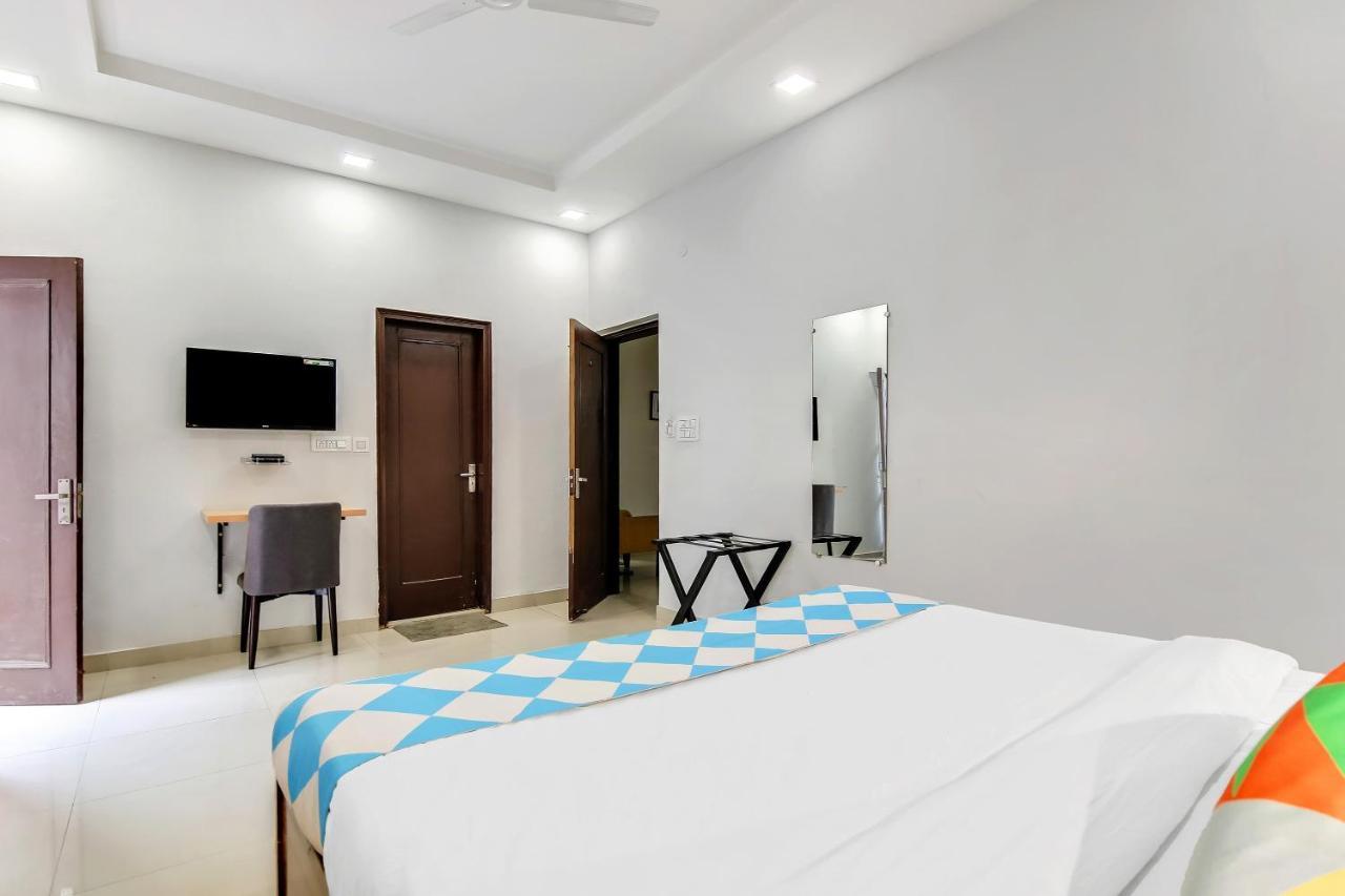 Oyo Home 64106 Comfortable Stay นิวเดลี ภายนอก รูปภาพ