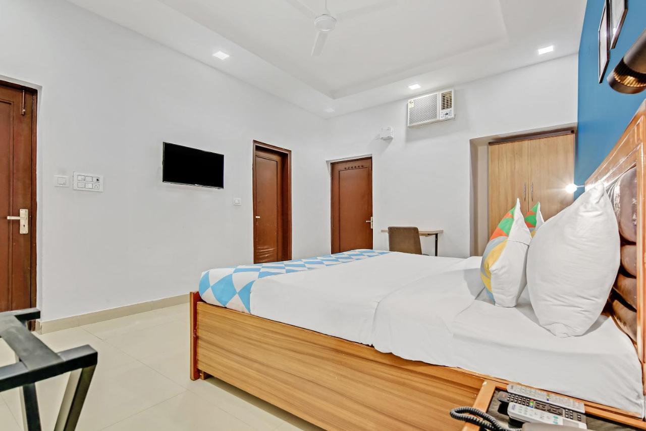 Oyo Home 64106 Comfortable Stay นิวเดลี ภายนอก รูปภาพ